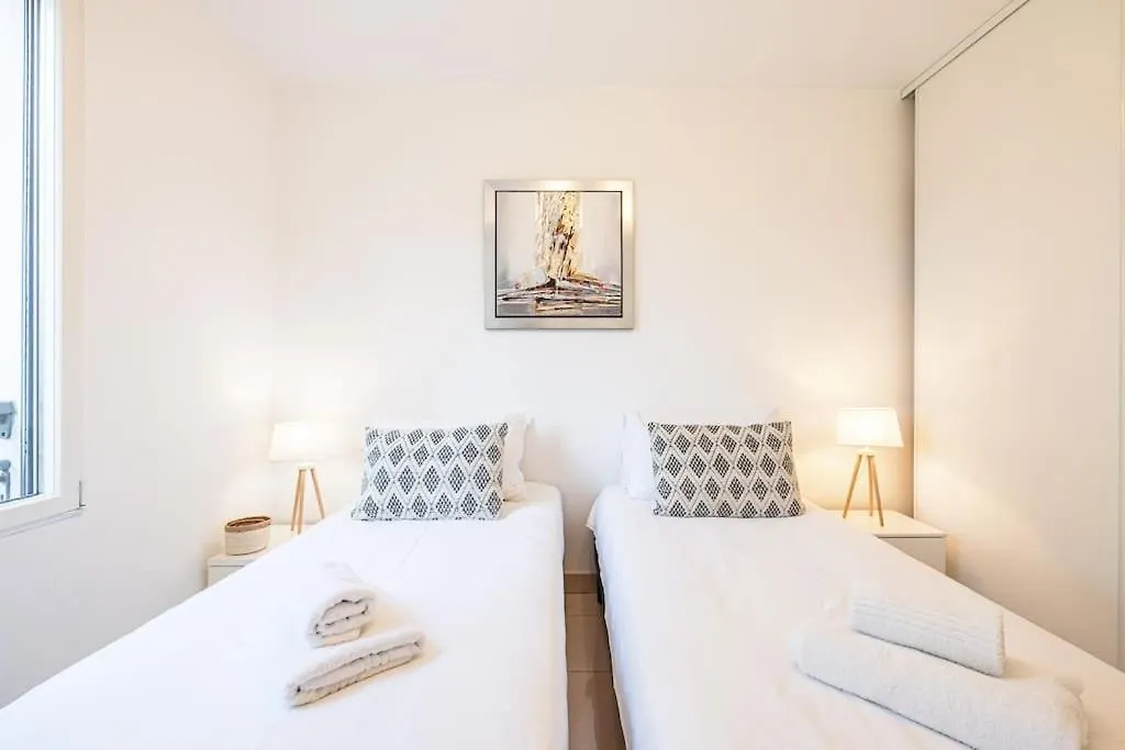 Beautiful And Spacious 2 Bed Apt With Pool Antibes Apartment