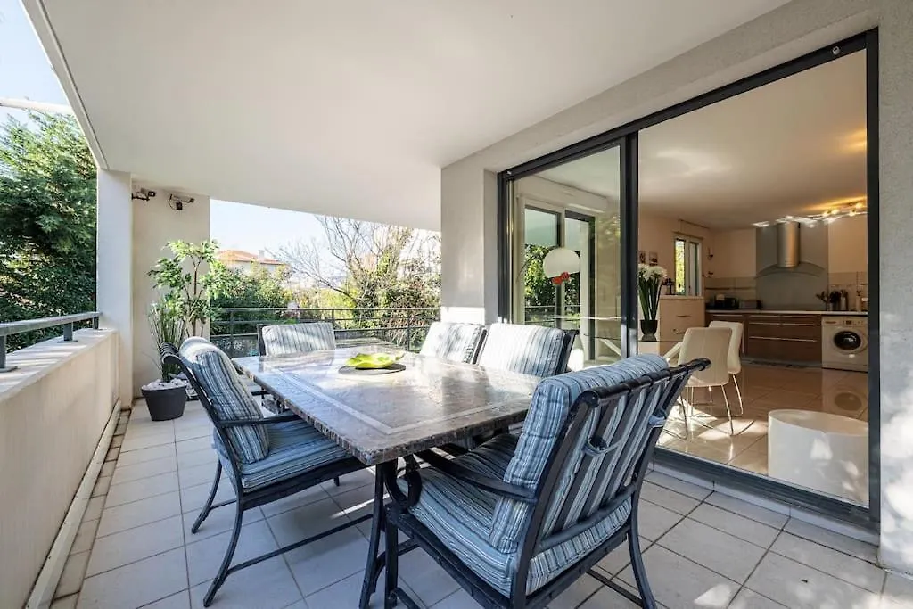 Apartment Beautiful And Spacious 2 Bed Apt With Pool Antibes