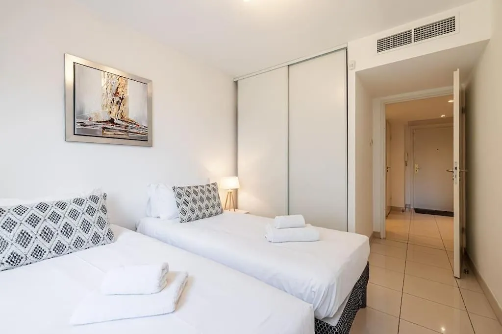 Beautiful And Spacious 2 Bed Apt With Pool Antibes 0*,