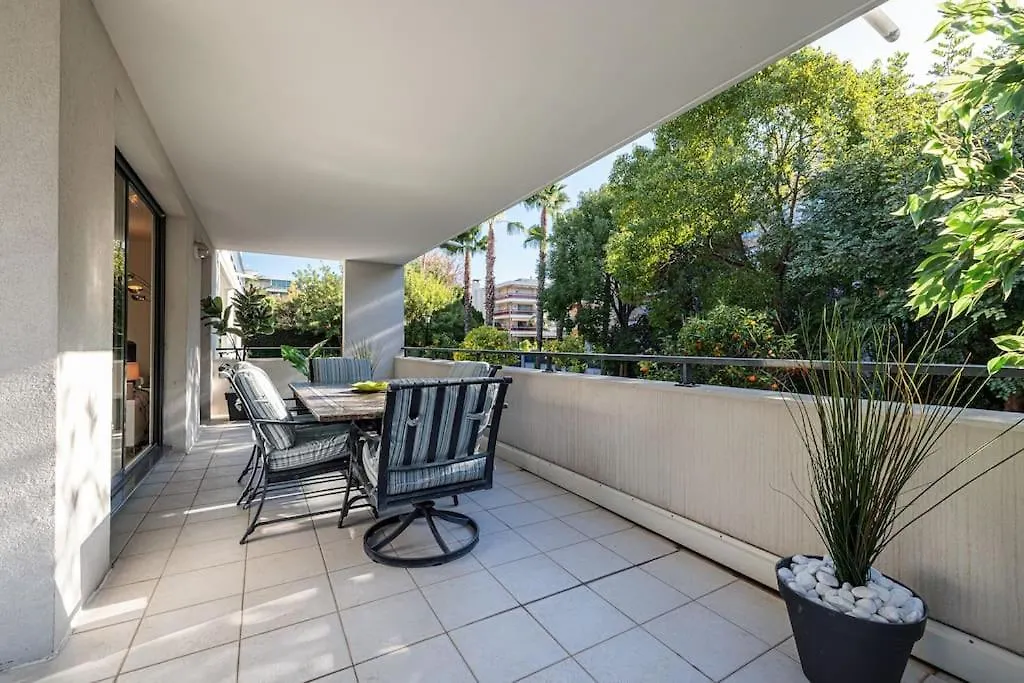 Apartment Beautiful And Spacious 2 Bed Apt With Pool Antibes
